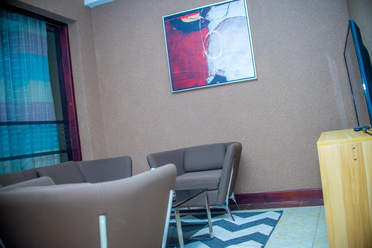 Hera Hotel Kampala Exterior photo